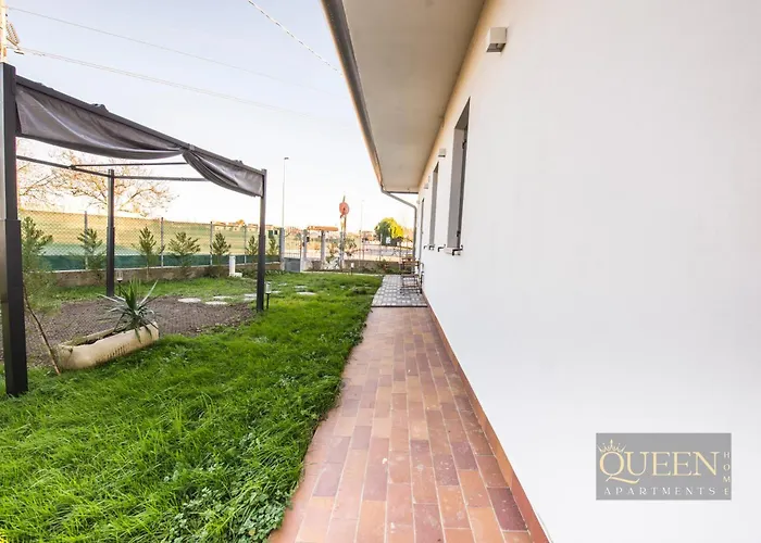 Queen Emanuelle Velence